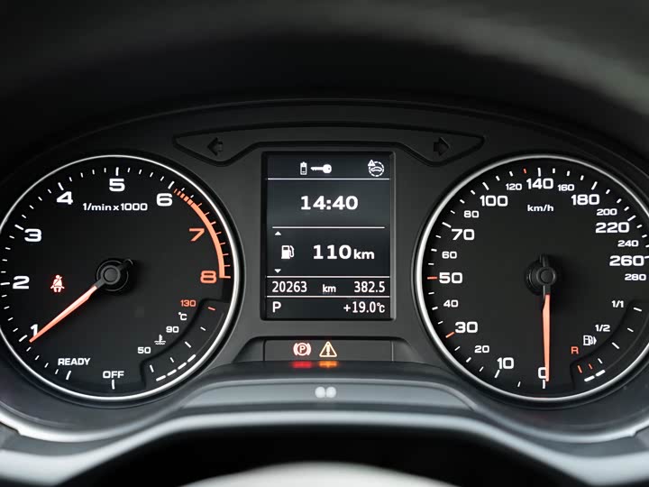 Фото 3 - Audi Q2L