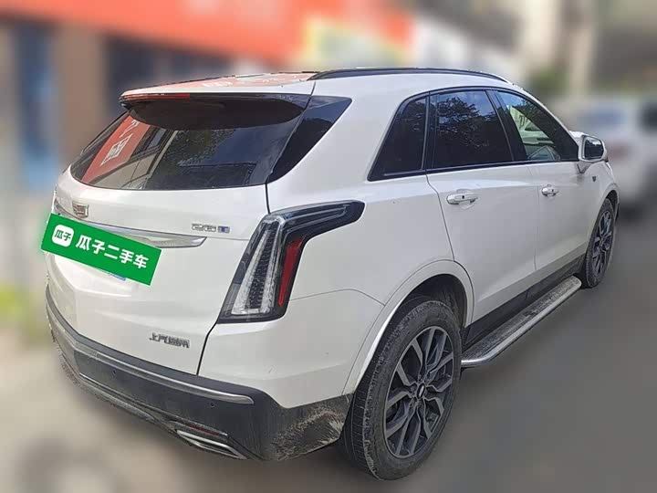 Фото 29 - Cadillac XT5