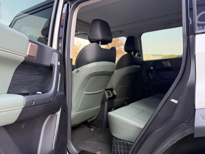 Фото 10 - Chery iCar 03