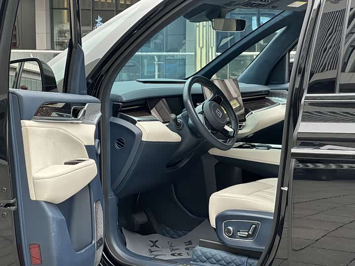 Фото 4 - Zeekr 009