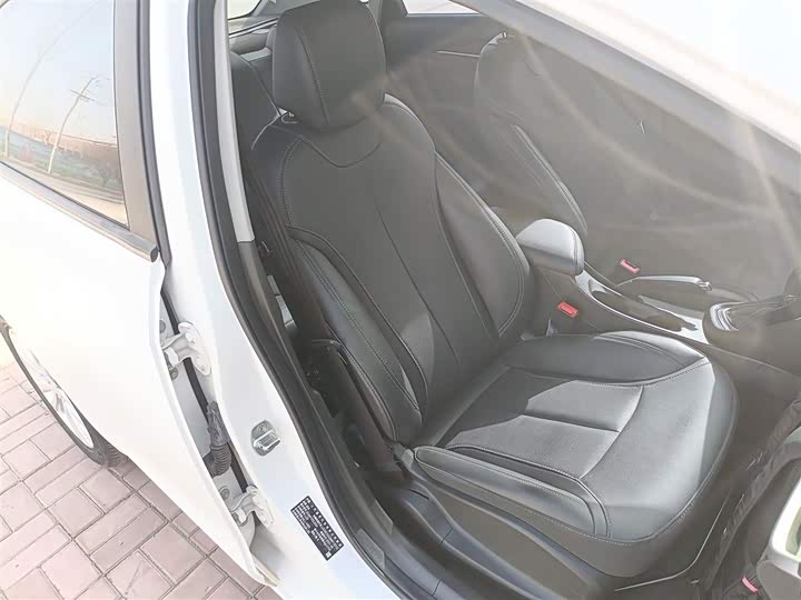 Фото 25 - Buick Excelle GT