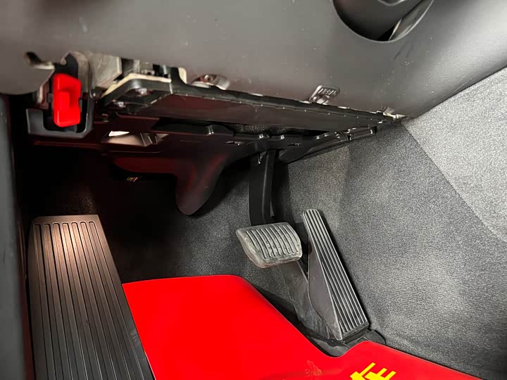 Фото 19 - Volvo XC60