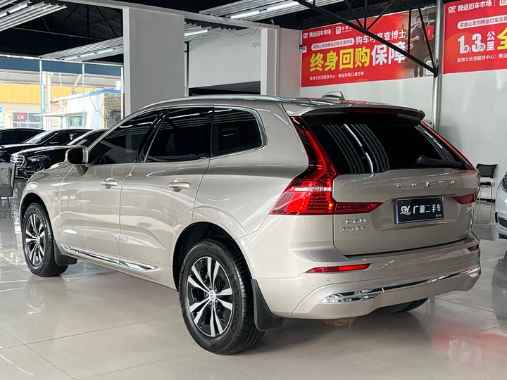 Фото 6 - Volvo XC60
