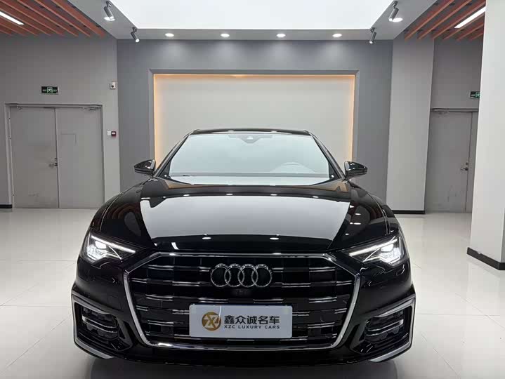 Фото 2 - Audi A6L