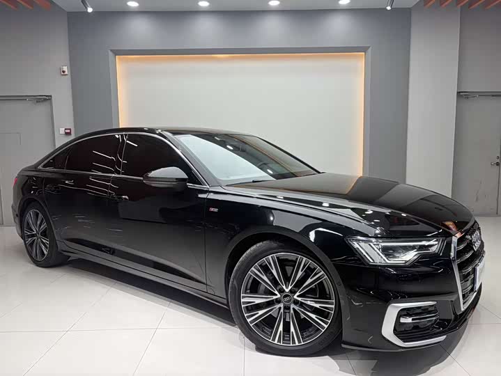 Фото 3 - Audi A6L