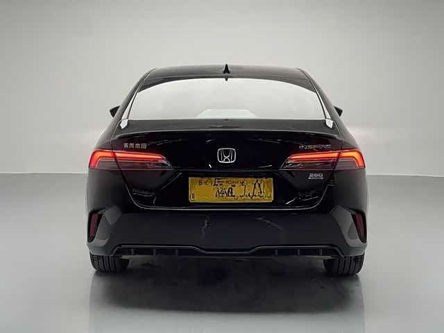 Фото 13 - Honda Inspire