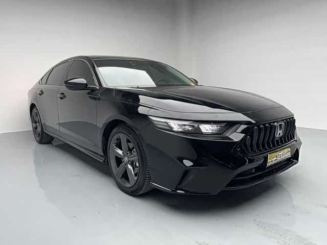 Фото 18 - Honda Inspire