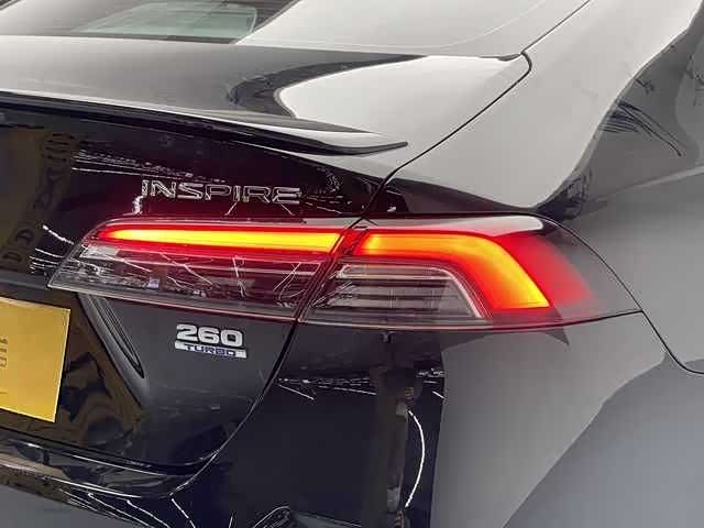 Фото 4 - Honda Inspire