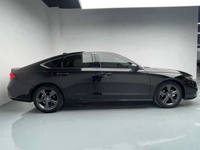 Фото 8 - Honda Inspire