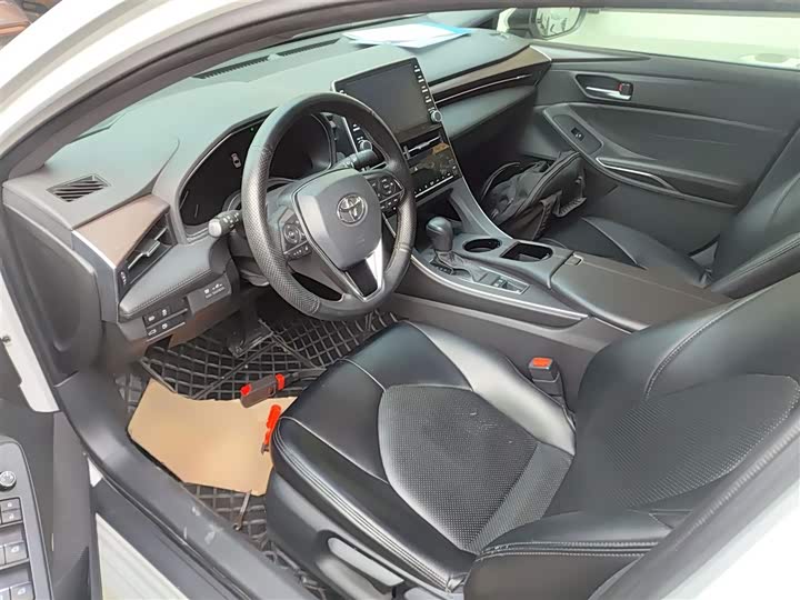 Фото 15 - Toyota Avalon