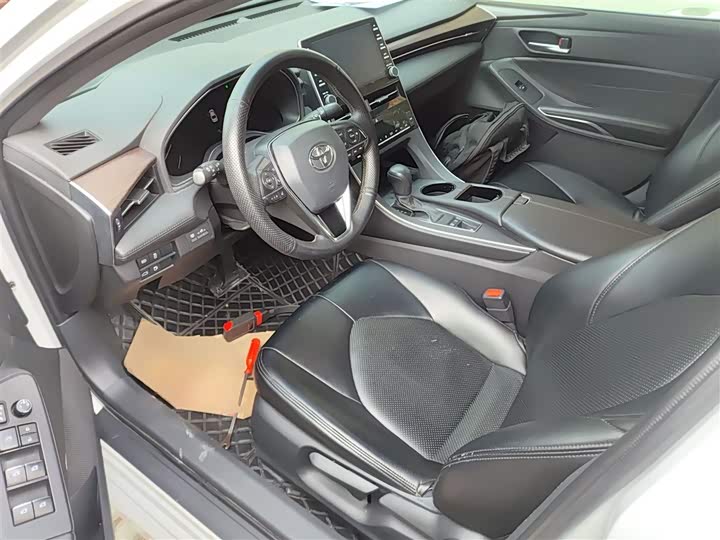 Фото 16 - Toyota Avalon