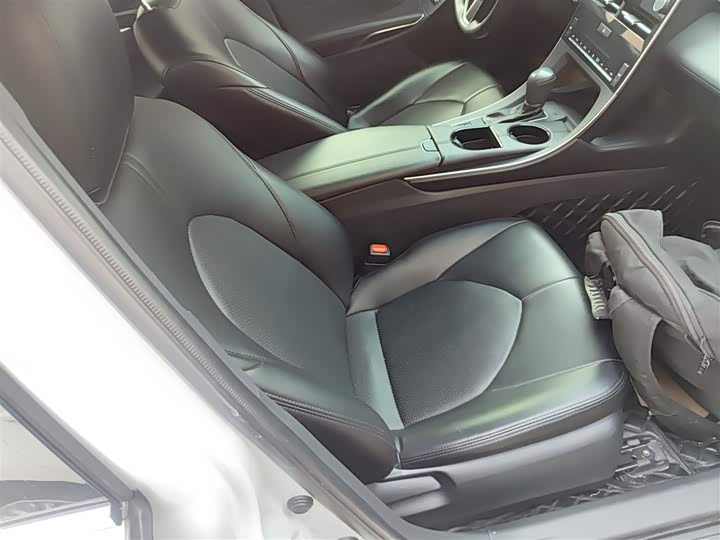 Фото 25 - Toyota Avalon