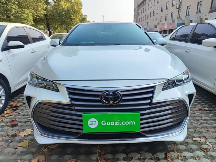 Фото 3 - Toyota Avalon