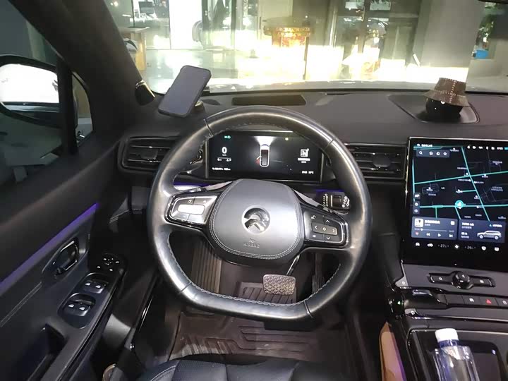 Фото 11 - Nio ES8