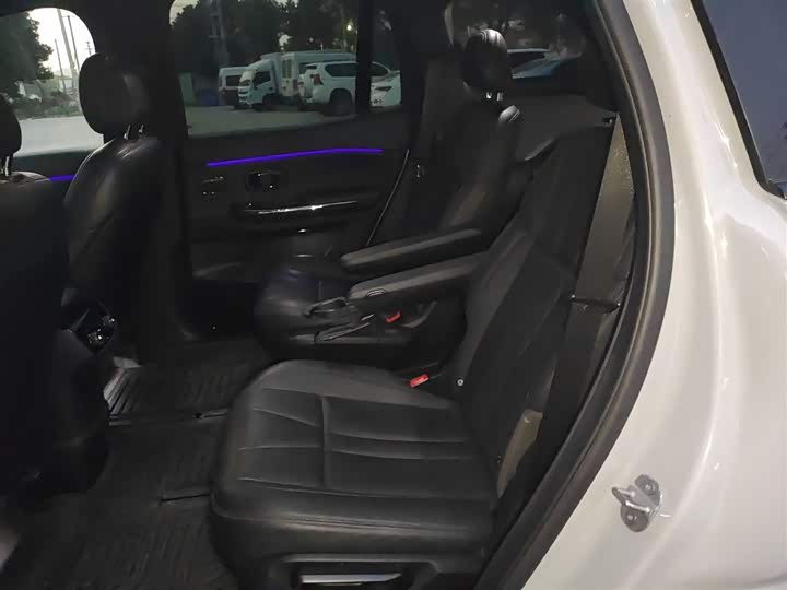 Фото 17 - Nio ES8