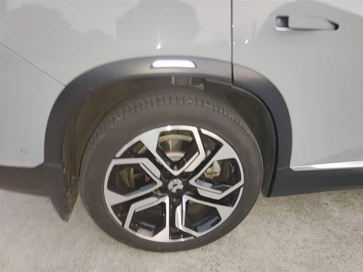 Фото 26 - Nio ES8