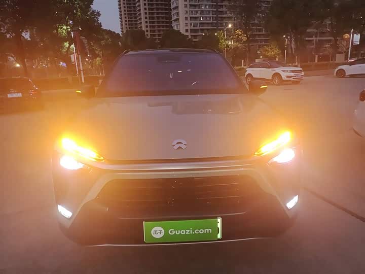 Фото 3 - Nio ES8