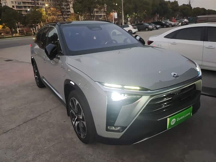 Фото 4 - Nio ES8