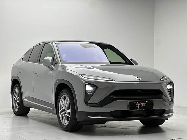 Фото 3 - Nio EC6