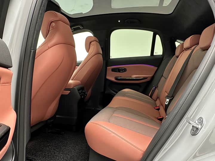 Фото 8 - Nio EC6