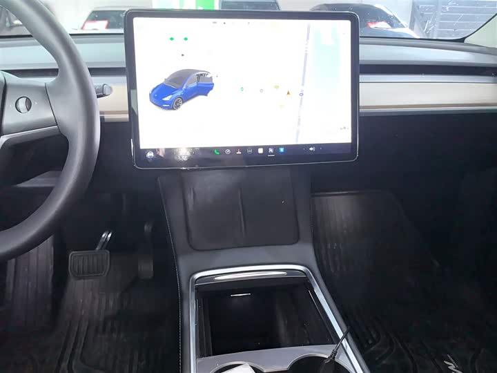 Фото 13 - Tesla Model Y