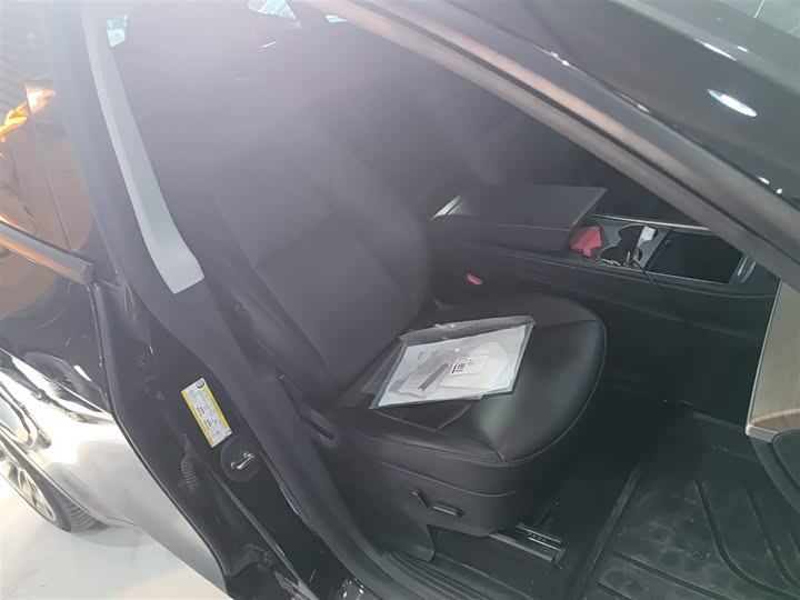 Фото 25 - Tesla Model Y