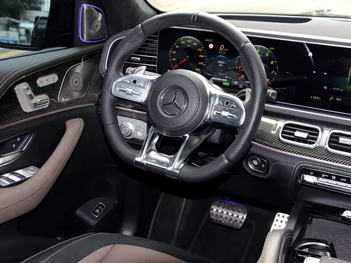 Фото 13 - Mercedes-Benz GLS-Class AMG