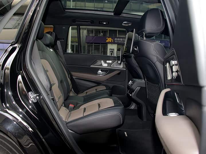 Фото 14 - Mercedes-Benz GLS-Class AMG