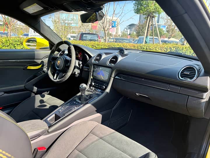 Фото 6 - Porsche 718