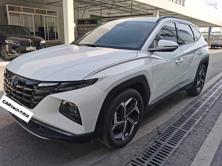 Фото 1 - Hyundai Tucson L