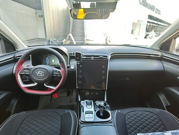 Фото 6 - Hyundai Tucson L