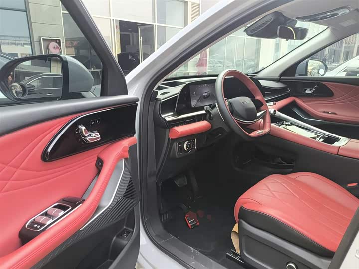 Фото 16 - Exeed RX