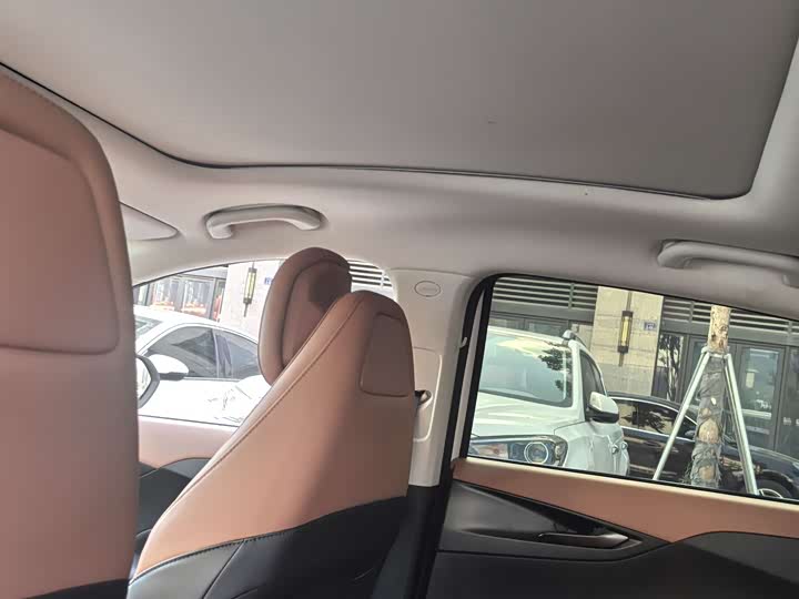 Фото 9 - Changan Eado Plus