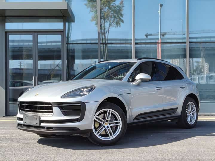 Фото 1 - Porsche Macan