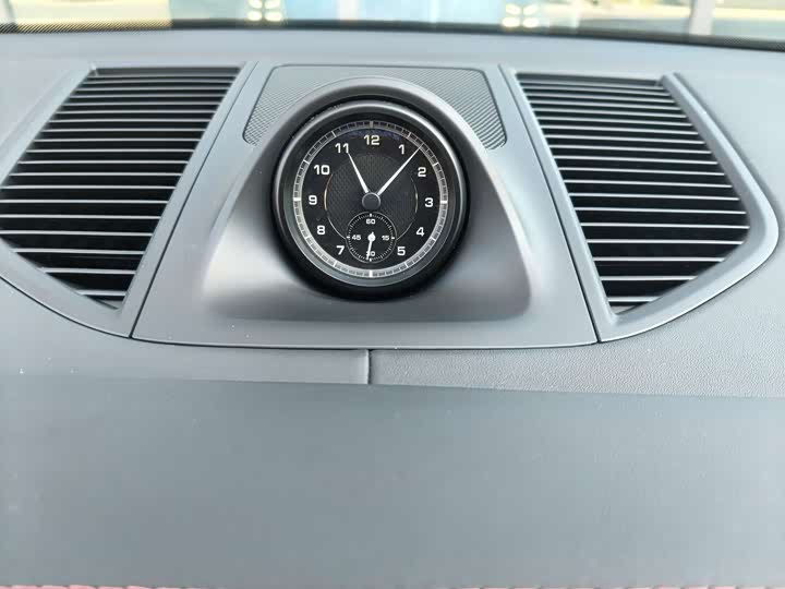 Фото 12 - Porsche Macan