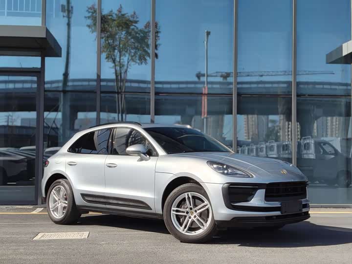 Фото 2 - Porsche Macan