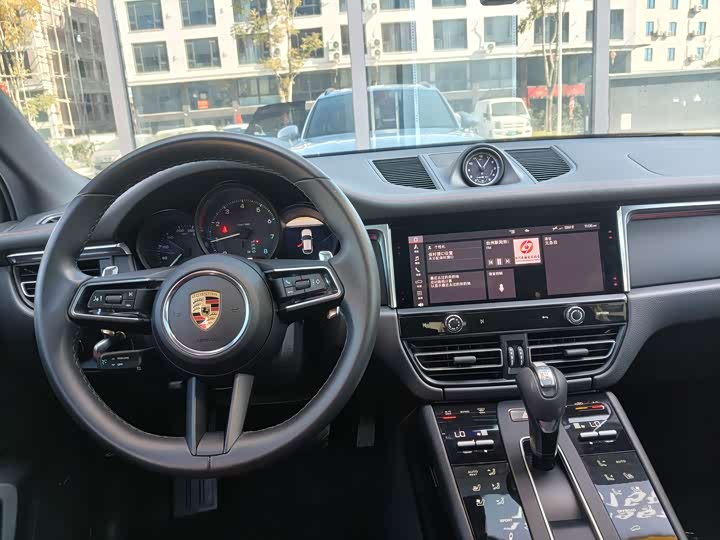 Фото 9 - Porsche Macan