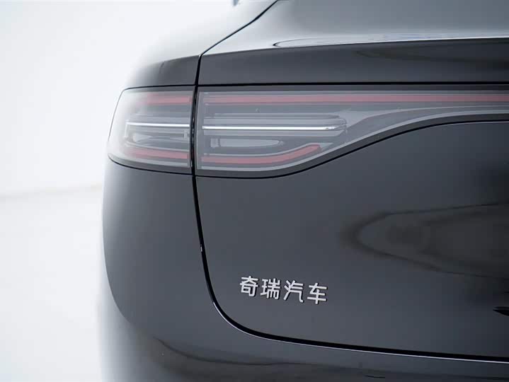 Фото 16 - Luxeed S7