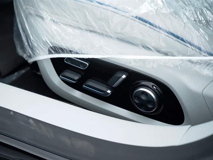 Фото 28 - Luxeed S7