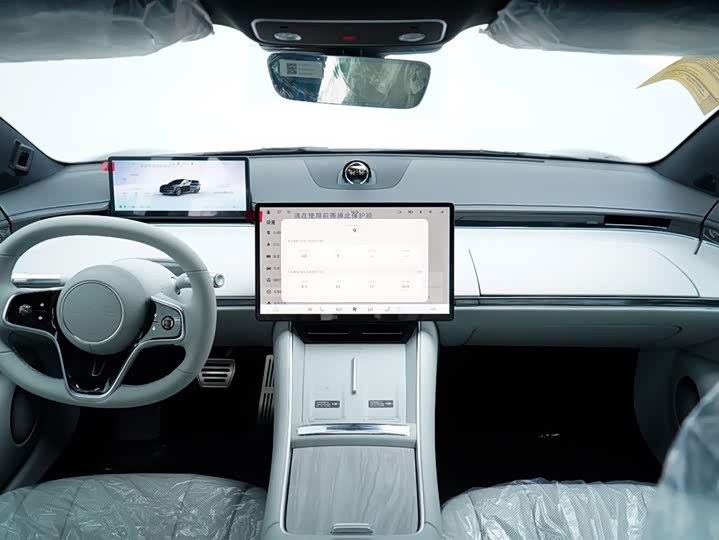 Фото 3 - Luxeed S7