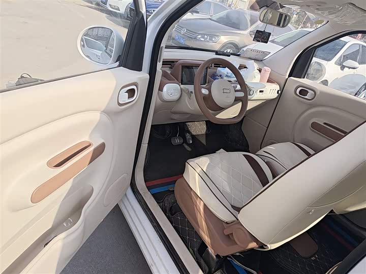 Фото 16 - Bestune Pony