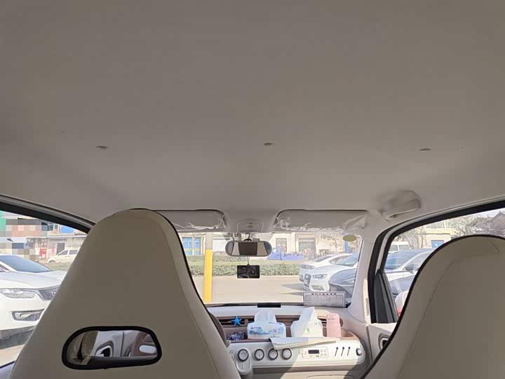 Фото 18 - Bestune Pony