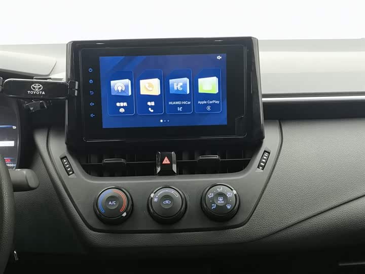 Фото 12 - Toyota Corolla