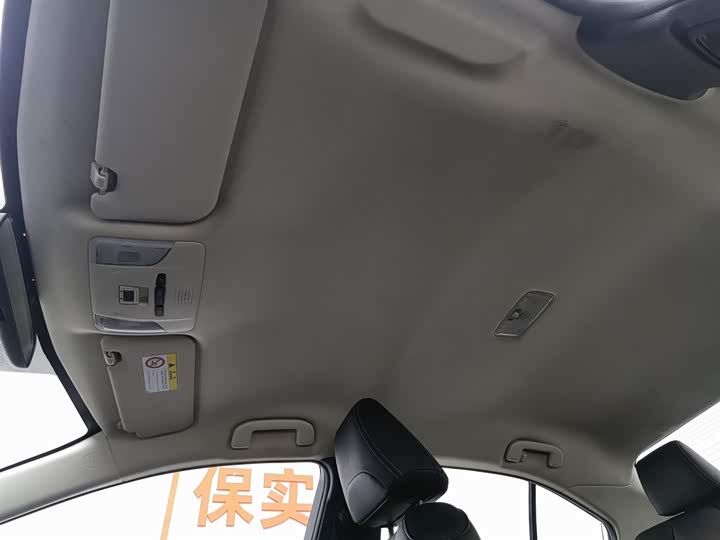 Фото 14 - Toyota Corolla