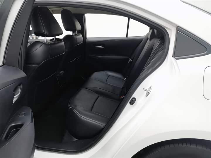 Фото 15 - Toyota Corolla