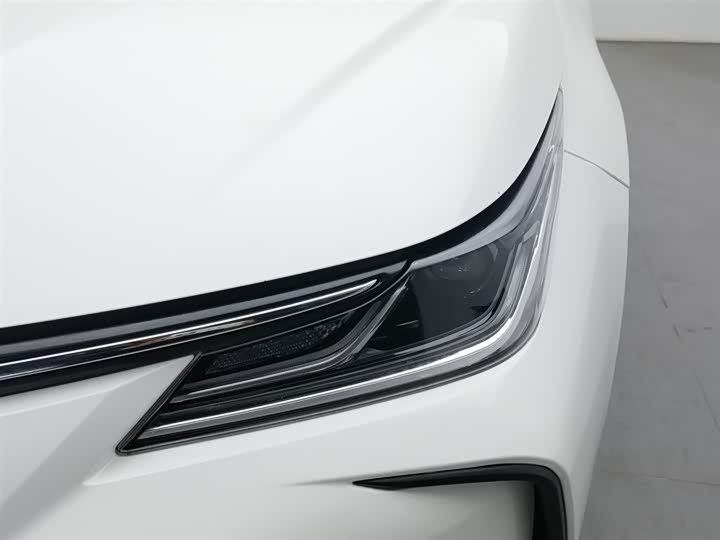 Фото 7 - Toyota Corolla