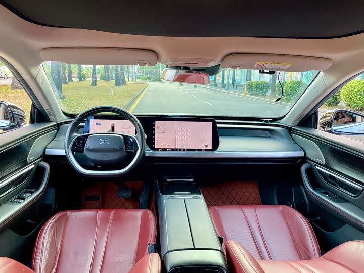 Фото 14 - XPeng P7