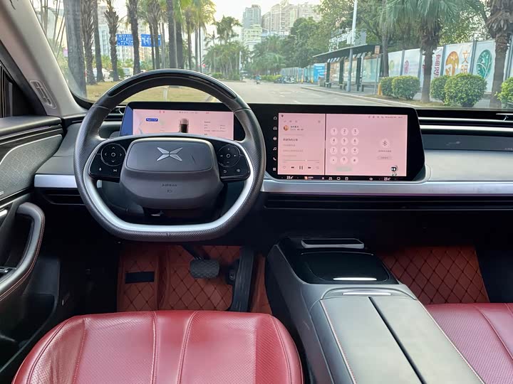 Фото 15 - XPeng P7