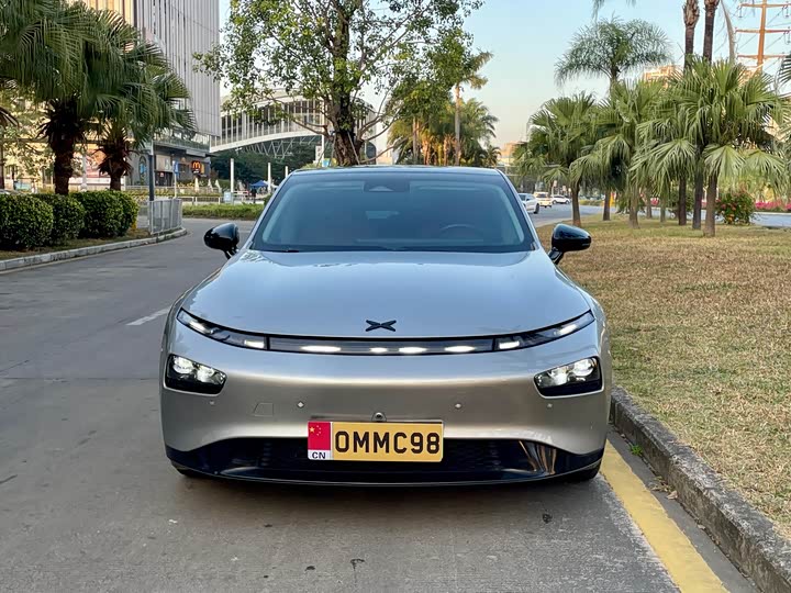 Фото 2 - XPeng P7