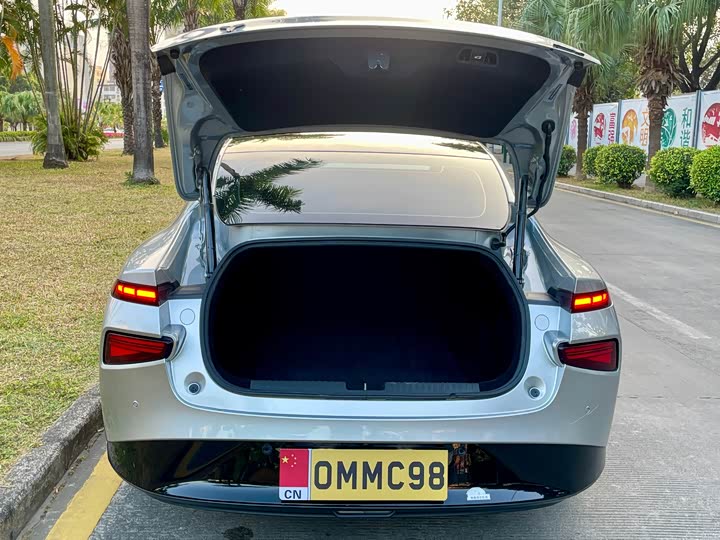 Фото 26 - XPeng P7